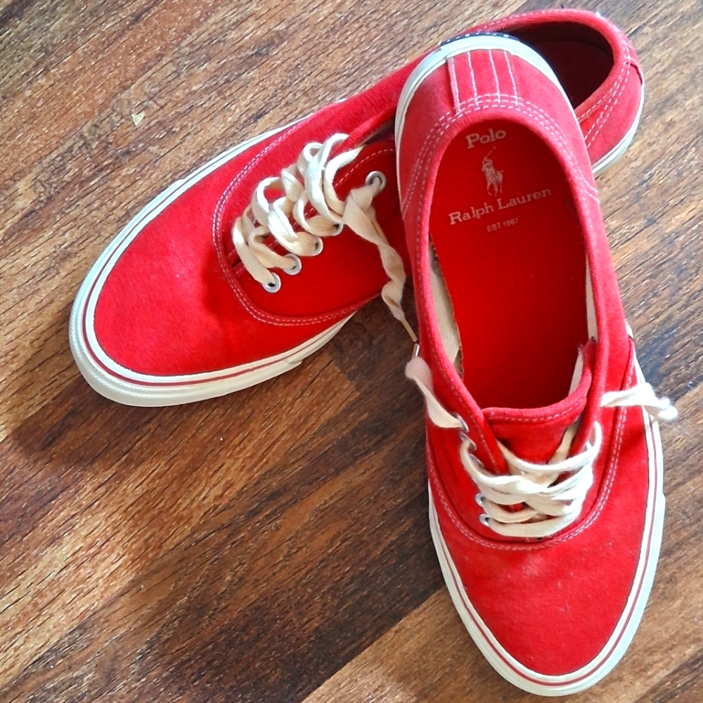 POLO RALPH LAUREN CANVAS SNEAKERS. 9.5. EUC